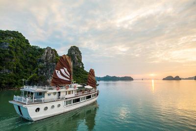 Bhaya Legend Private Cruise ( 1 - 3 - 5 Cabins)